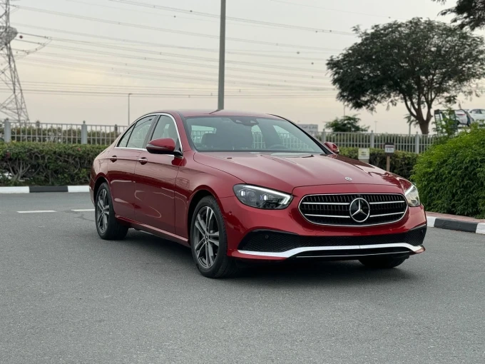 Mercedes-Benz E-Class in Dubai mileage 22000 only AED 185000