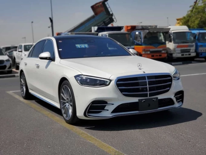 Mercedes-Benz S-Class in Dubai mileage 20000 only AED 440000