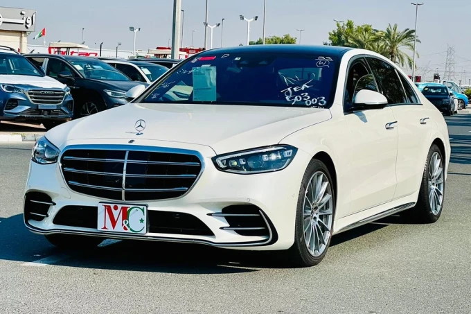 Mercedes-Benz S-Class in Dubai mileage 15772 only AED 324000