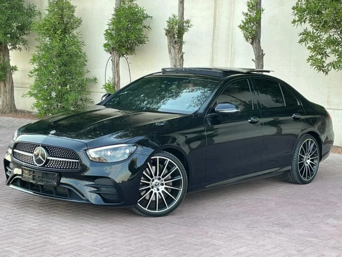 Mercedes-Benz E-Class in Dubai mileage 48000 only AED 237000