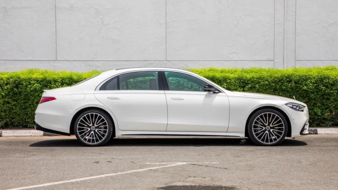 Mercedes-Benz S-Class in Dubai mileage 11000 only AED 369000