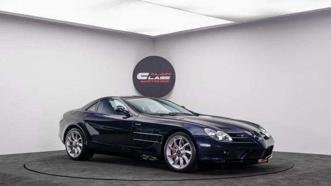Mercedes-Benz SLR in Dubai mileage 7615 only AED 1700000