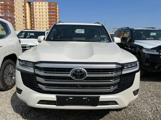 Toyota Land Cruiser in Dubai mileage 0 only AED 344000