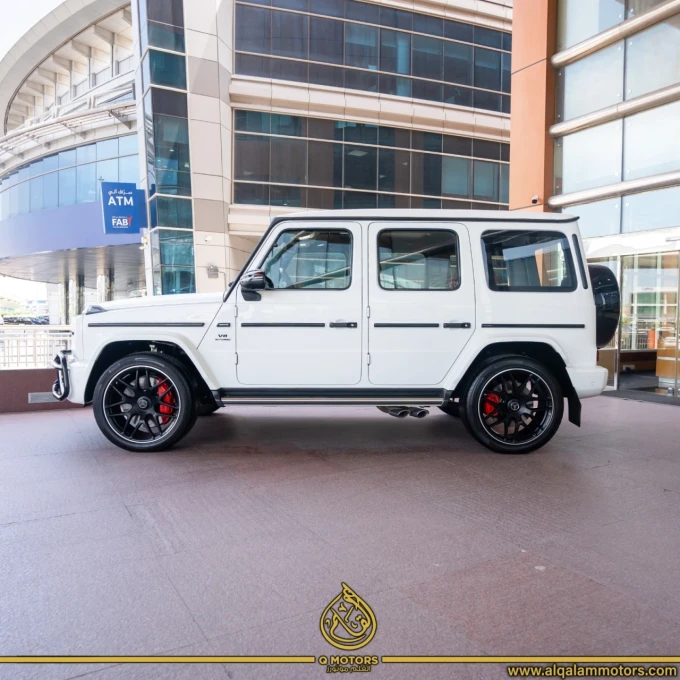 Mercedes-Benz G-Class in Dubai mileage 22500 only AED 845000