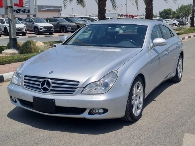 Mercedes-Benz CLS-Class in Dubai mileage 40000 only AED 29000