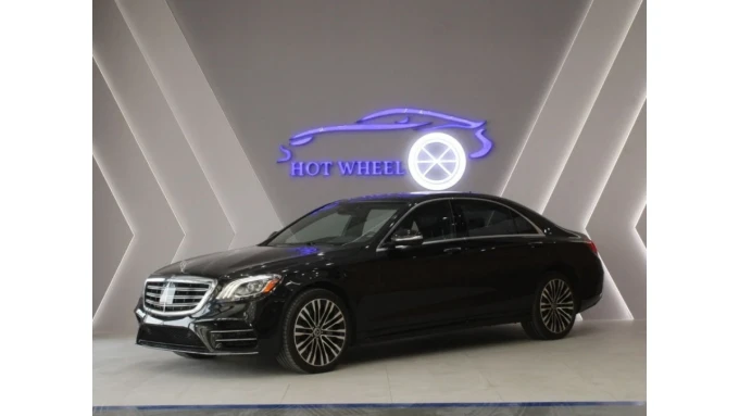Mercedes-Benz S-Class in Dubai mileage 18500 only AED 299000