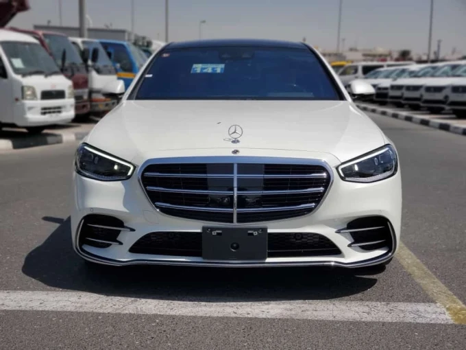 Mercedes-Benz S-Class in Dubai mileage 20000 only AED 440000