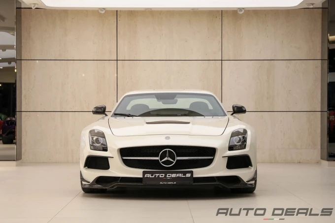 Mercedes-Benz SLS in Dubai mileage 7245 only AED 3300000