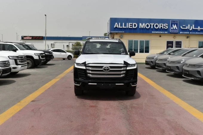 Toyota Land Cruiser in Dubai mileage 0 only AED 347000