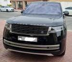 Land Rover Range Rover in Dubai mileage 12900 only AED 675000