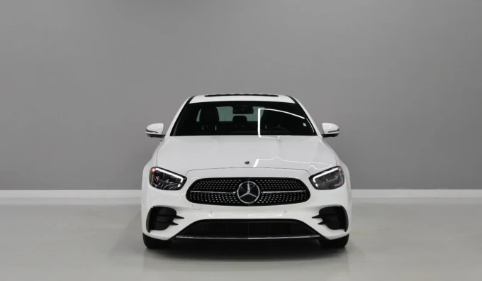 Mercedes-Benz E-Class in Dubai mileage 43504 only AED 204999