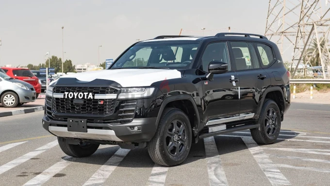 Toyota Land Cruiser in Dubai mileage 0 only AED 385000