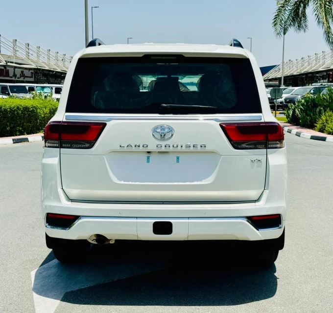 Toyota Land Cruiser in Dubai mileage 0 only AED 269000