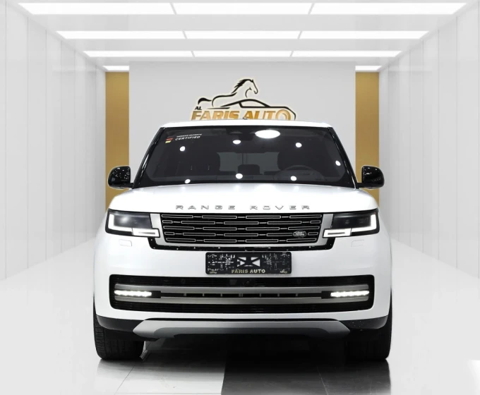 Land Rover Range Rover in Dubai mileage 7700 only AED 649000