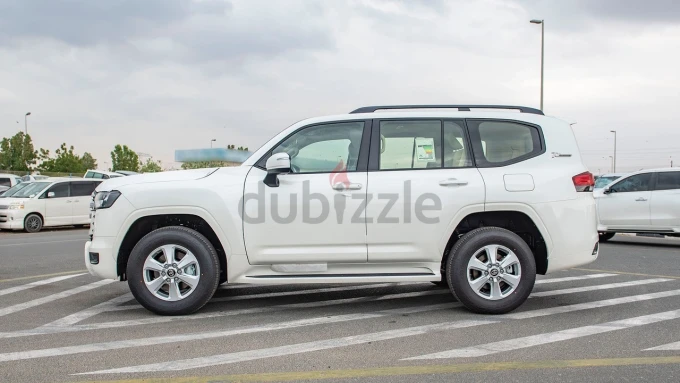 Toyota Land Cruiser in Dubai mileage 0 only AED 285000