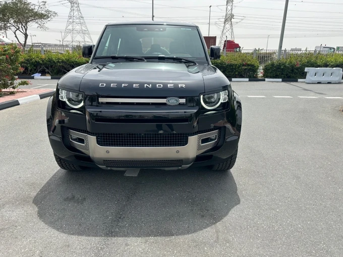 Land Rover Defender in Dubai mileage 0 only AED 495000