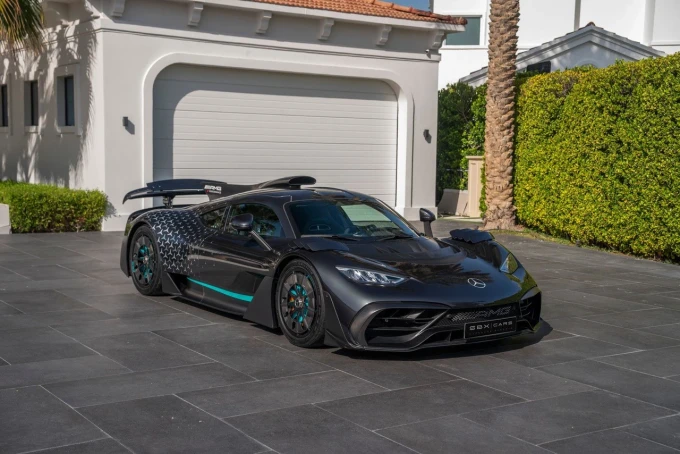 Mercedes-Benz AMG in Dubai mileage 83 only AED 17500000