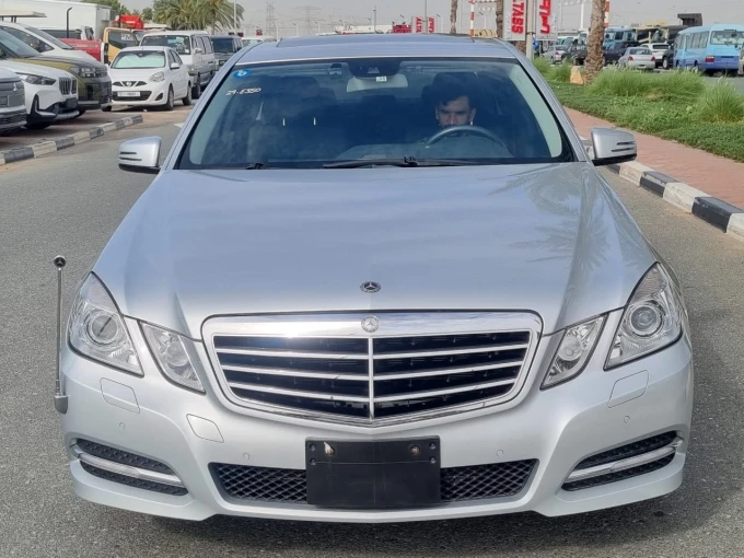 Mercedes-Benz E-Class in Dubai mileage 20000 only AED 63000