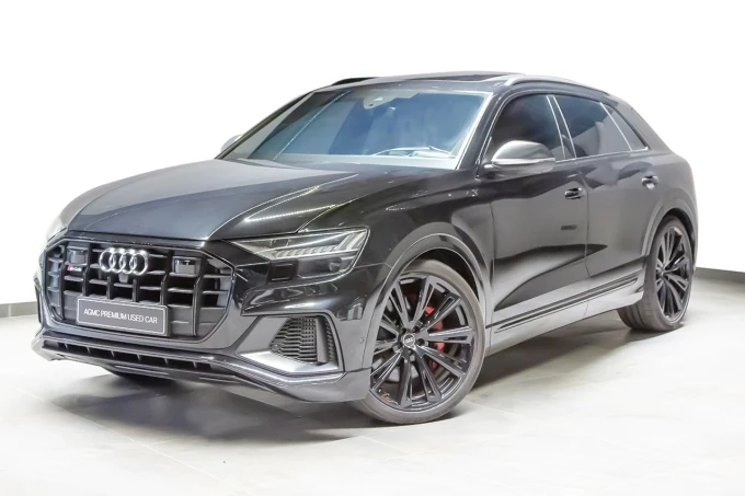 Audi SQ8 in Dubai mileage 18418 only AED 390000